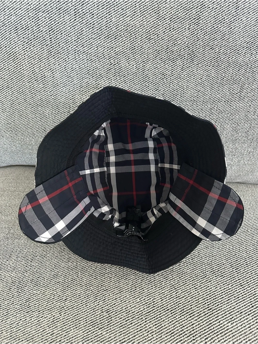 Burberry authentic gosha